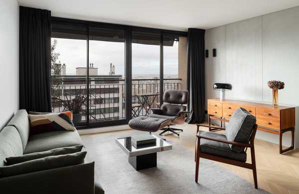 Un architecte d'intérieur modernise un appartement des années 60 à Nantes.